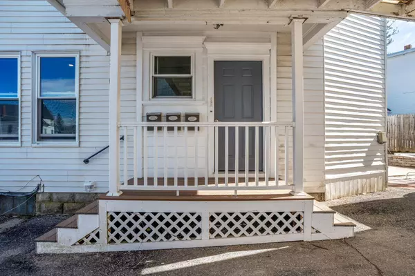 279 Pine ST, Lewiston, ME 04240