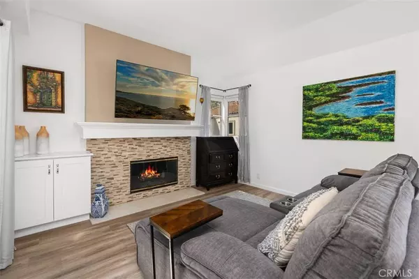 82 Brisa Del Lago, Rancho Santa Margarita, CA 92688