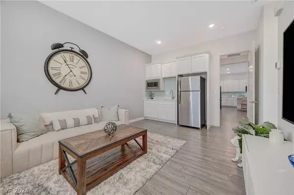 65 Reverie Heights Avenue, Henderson, NV 89011