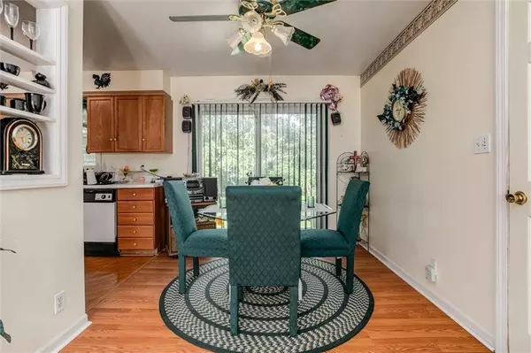 8602 Winchester AVE, Kansas City, MO 64138