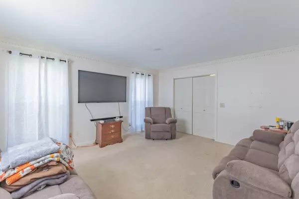 411 Clarkston Dr, Smyrna, TN 37167