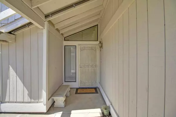 8563 Villaview DR, Citrus Heights, CA 95621