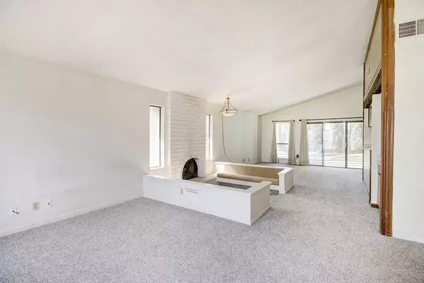 8563 Villaview DR, Citrus Heights, CA 95621