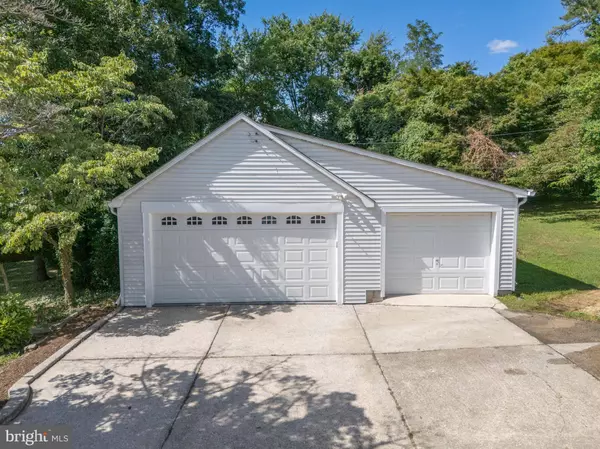 704 WALKER AVE, Baltimore, MD 21212