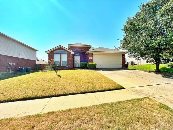 304 Kennedy Drive, Crowley, TX 76036