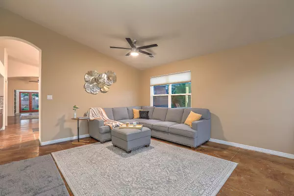 10212 Calle Hermosa PL NW, Albuquerque, NM 87114