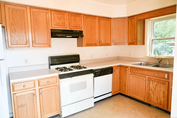 28 Couch Street, Norwalk, CT 06854