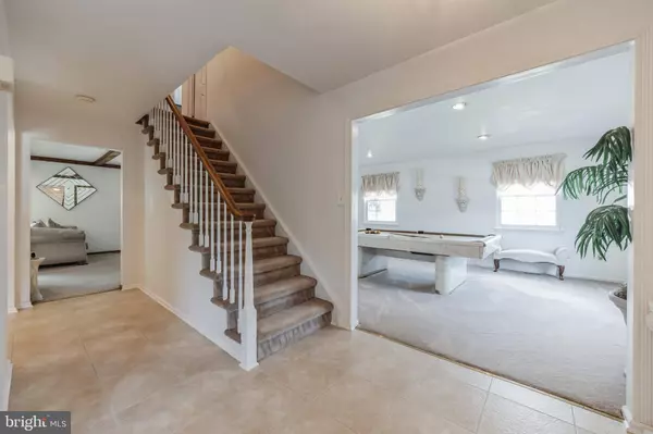 150 COUNTRY FARMS RD, Marlton, NJ 08053