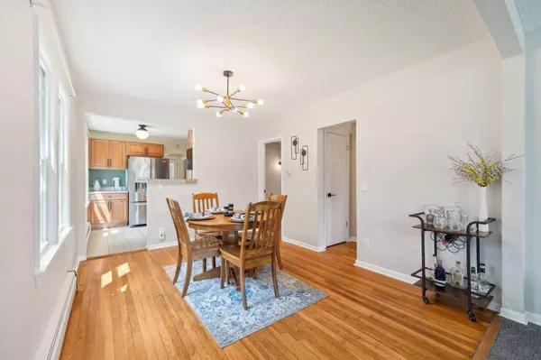 2160 Tower DR, Woodbury, MN 55125