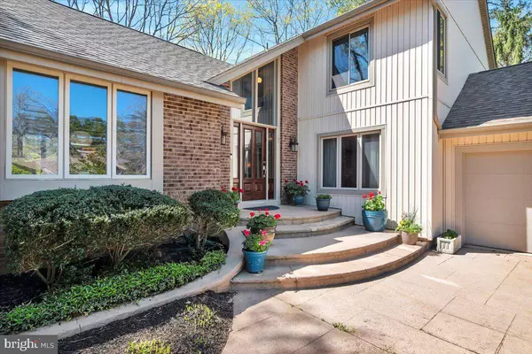 7 LEXTON RUN, Voorhees, NJ 08043