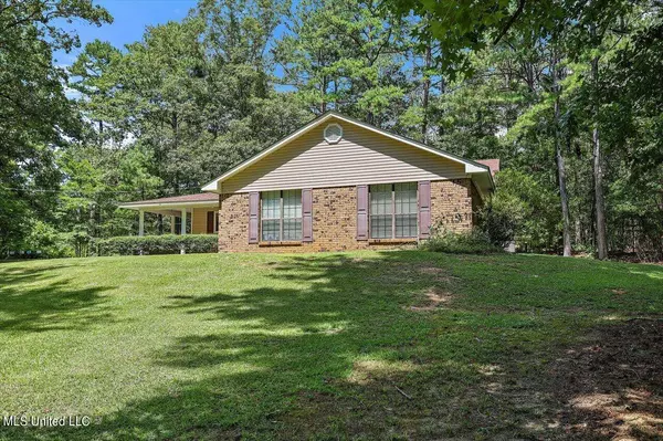 115 Hickory Street, Brandon, MS 39042