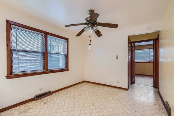 2055 W 80th ST, Chicago, IL 60620