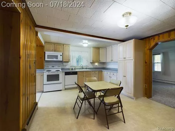 3461 Longview Avenue, Rochester Hills, MI 48307