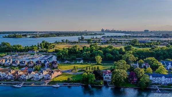 264 LENOX Street, Detroit, MI 48215