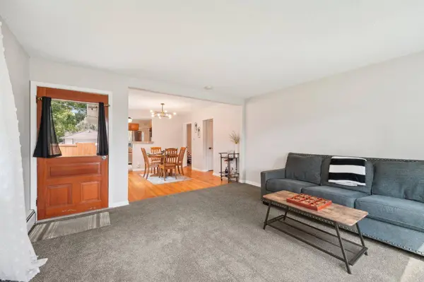 2160 Tower DR, Woodbury, MN 55125