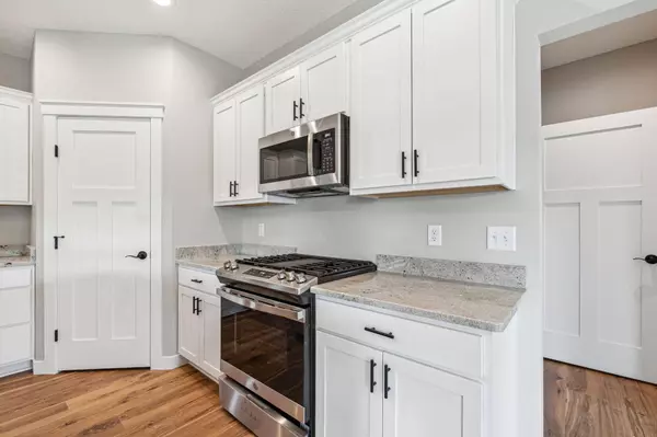 1840 90th ST, New Richmond, WI 54017