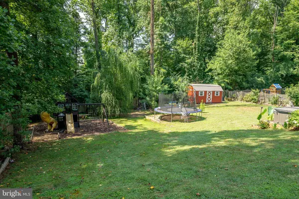 5631 EASTBOURNE DR, Springfield, VA 22151