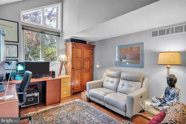 7 LEXTON RUN, Voorhees, NJ 08043