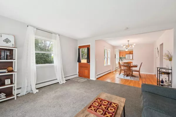 2160 Tower DR, Woodbury, MN 55125