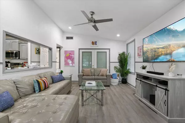 4518 W CLIFTON ST, Tampa, FL 33614