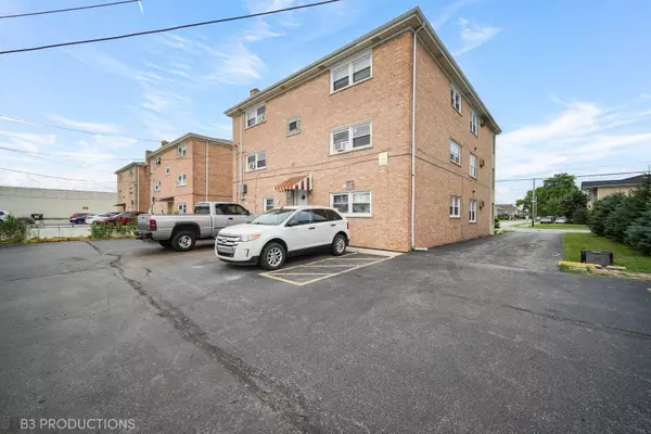 8129 S Roberts Road, Bridgeview, IL 60455