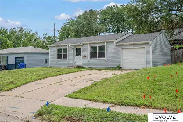 7402 S 69th Street, La Vista, NE 68128