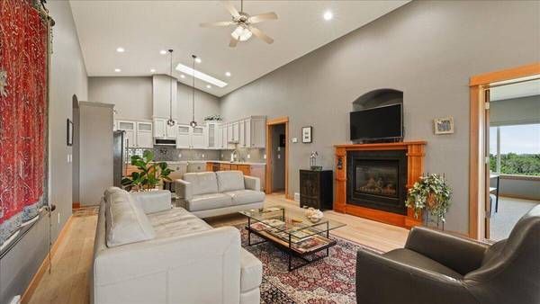 W4923 Battlestone Station Rd, Shelby, WI 54601