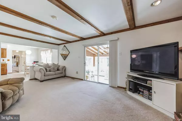 150 COUNTRY FARMS RD, Marlton, NJ 08053