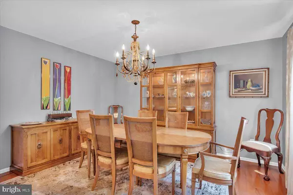 7 LEXTON RUN, Voorhees, NJ 08043