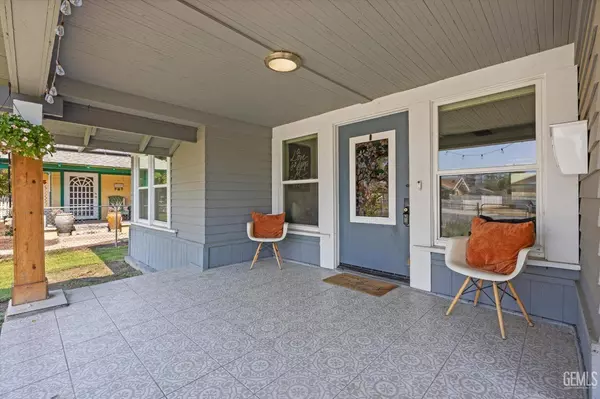 2420 San Emidio Street, Bakersfield, CA 93304