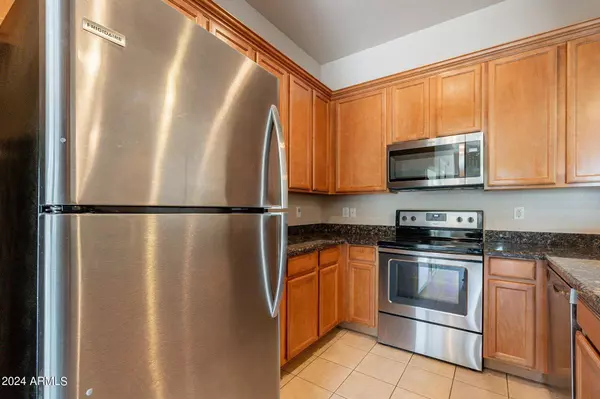 3850 E McDowell Road #114, Phoenix, AZ 85008