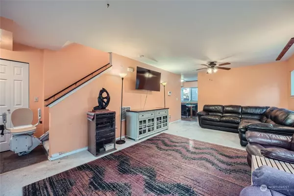 1722 26th AVE S, Seattle, WA 98144