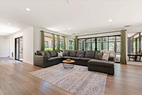 13757 Seven Cedars DR, Grass Valley, CA 95945