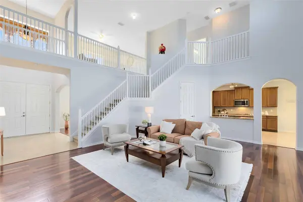 905 COUNTRY CHARM CIR, Oviedo, FL 32765