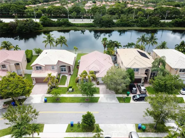 3319 SW 173RD TER, Miramar, FL 33029