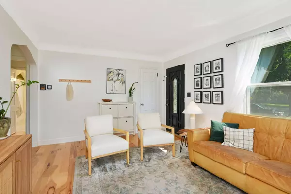 3350 Brownlow AVE, Saint Louis Park, MN 55426