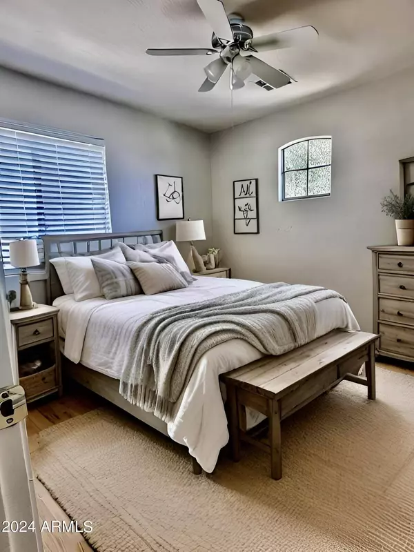 17421 W MANDALAY Lane, Surprise, AZ 85388