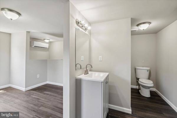 28 S OLD BALTIMORE PIKE, Newark, DE 19702