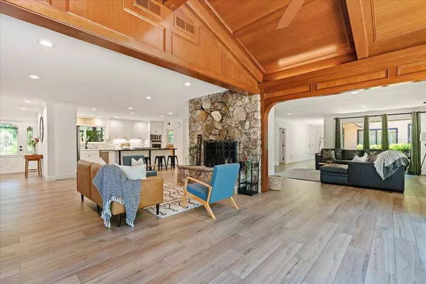 13757 Seven Cedars DR, Grass Valley, CA 95945