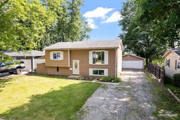 1108 E 5th ST, Sandwich, IL 60548