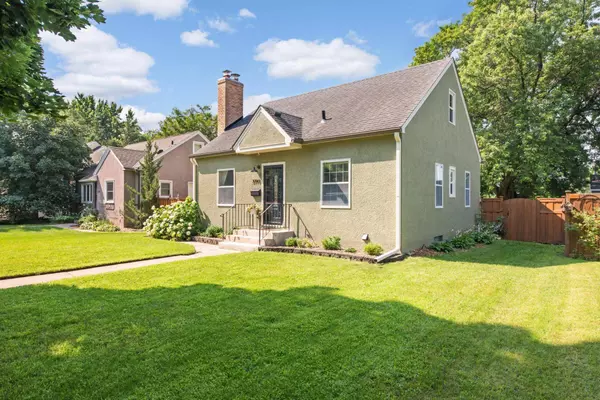 3350 Brownlow AVE, Saint Louis Park, MN 55426