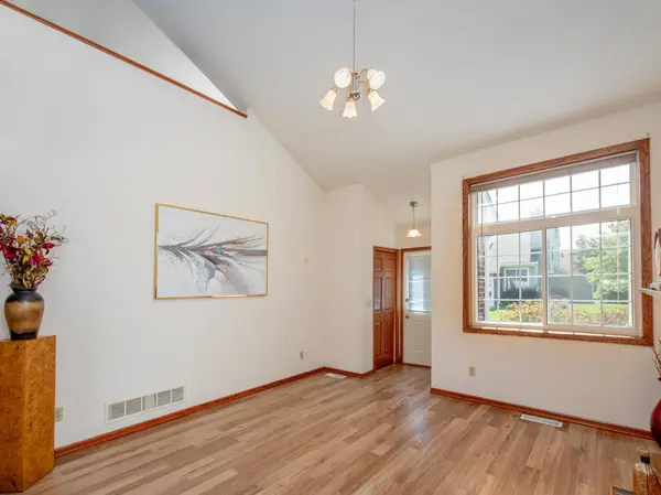 8842 Branson DR #44, Inver Grove Heights, MN 55076