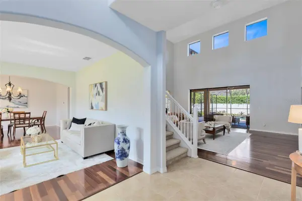 905 COUNTRY CHARM CIR, Oviedo, FL 32765