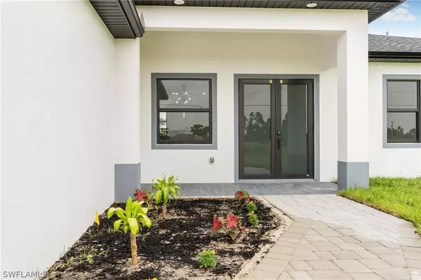 2816 18th ST SW, Lehigh Acres, FL 33976