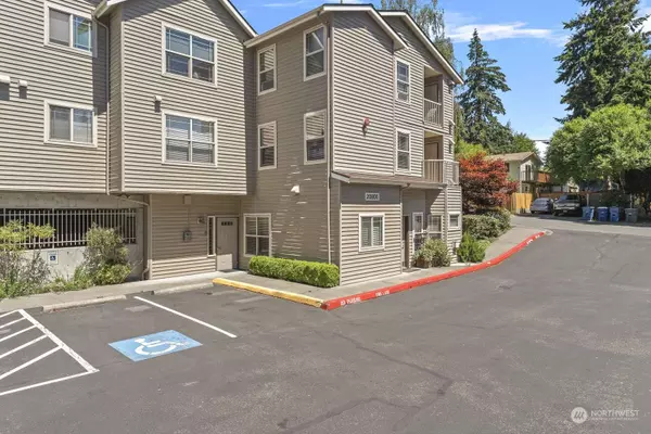 20800 72nd AVE W #101, Edmonds, WA 98026