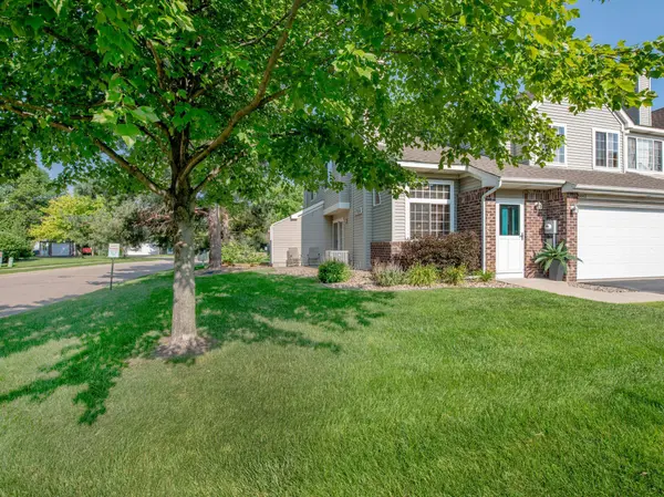 8842 Branson DR #44, Inver Grove Heights, MN 55076