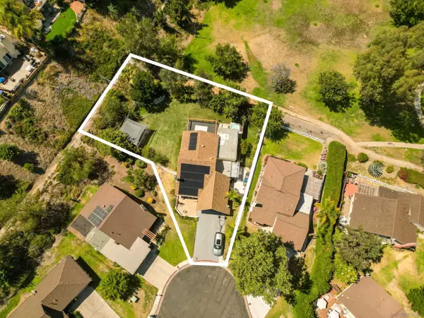 2633 Summitview Ln, Spring Valley, CA 91977