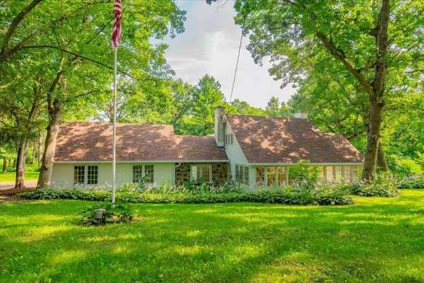 4760 Schneider Drive, Fitchburg, WI 53575