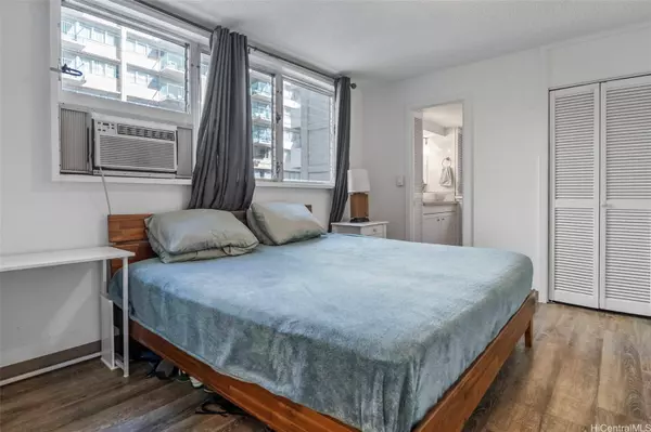 2355 Ala Wai Boulevard #201, Honolulu, HI 96815