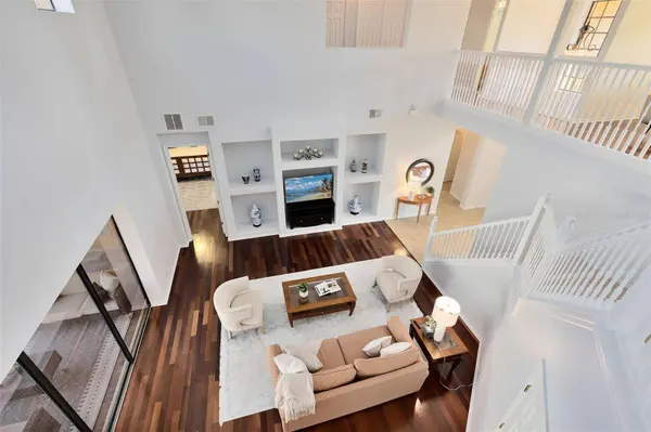 905 COUNTRY CHARM CIR, Oviedo, FL 32765